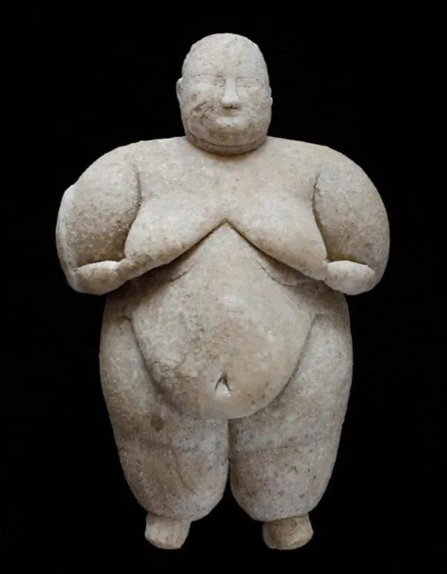 牌新石器时代的两性关系j9九游会真人第一品(图1)