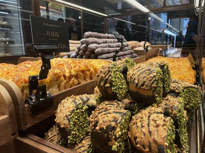 老品牌今天在银泰百货又火了!九游会J9入口30多年的六安(图3) 老品牌今天在银泰百货又火了!九游会J9入口30多年的六安(图3)