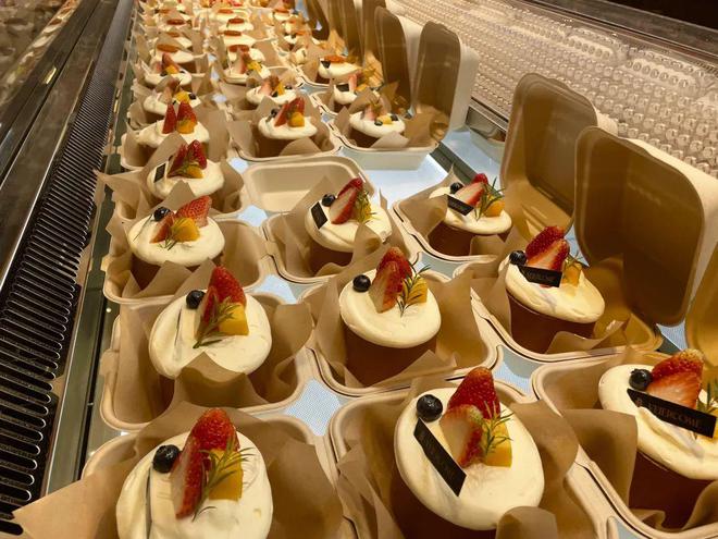 老品牌今天在银泰百货又火了!九游会J9入口30多年的六安(图6) 老品牌今天在银泰百货又火了!九游会J9入口30多年的六安(图6)