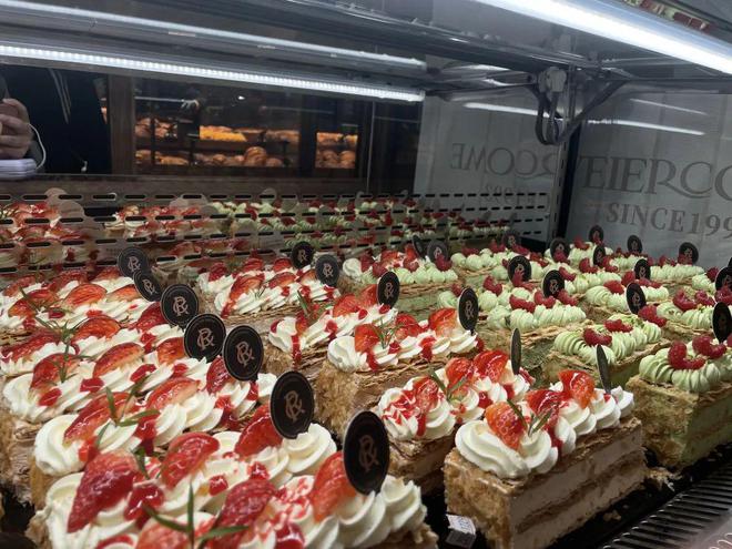 老品牌今天在银泰百货又火了!九游会J9入口30多年的六安(图2) 老品牌今天在银泰百货又火了!九游会J9入口30多年的六安(图2)